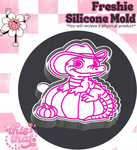 Freshie | Silicone Mold | Cowboy Lizard
